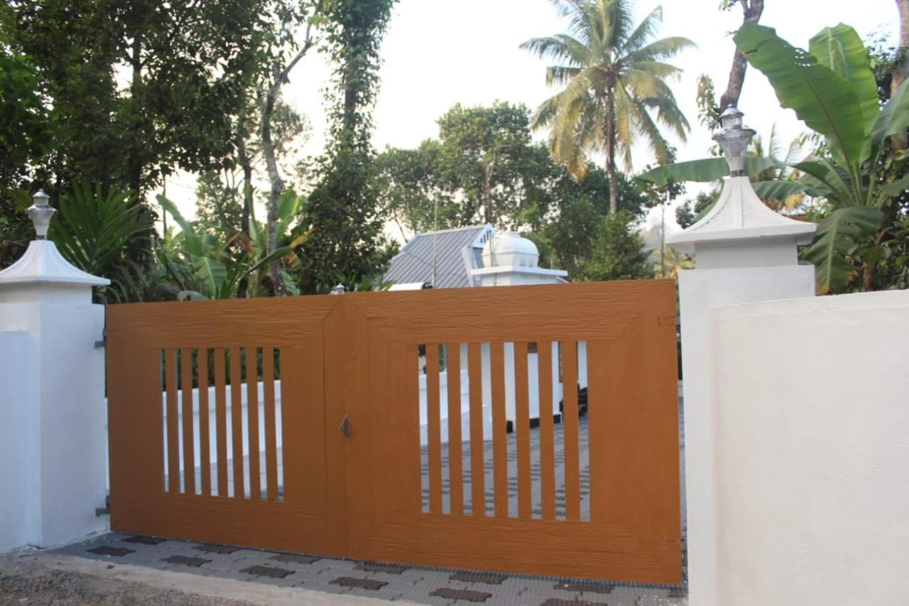 4 Acre Woods Farm Stay Munnar Eksteriør bilde